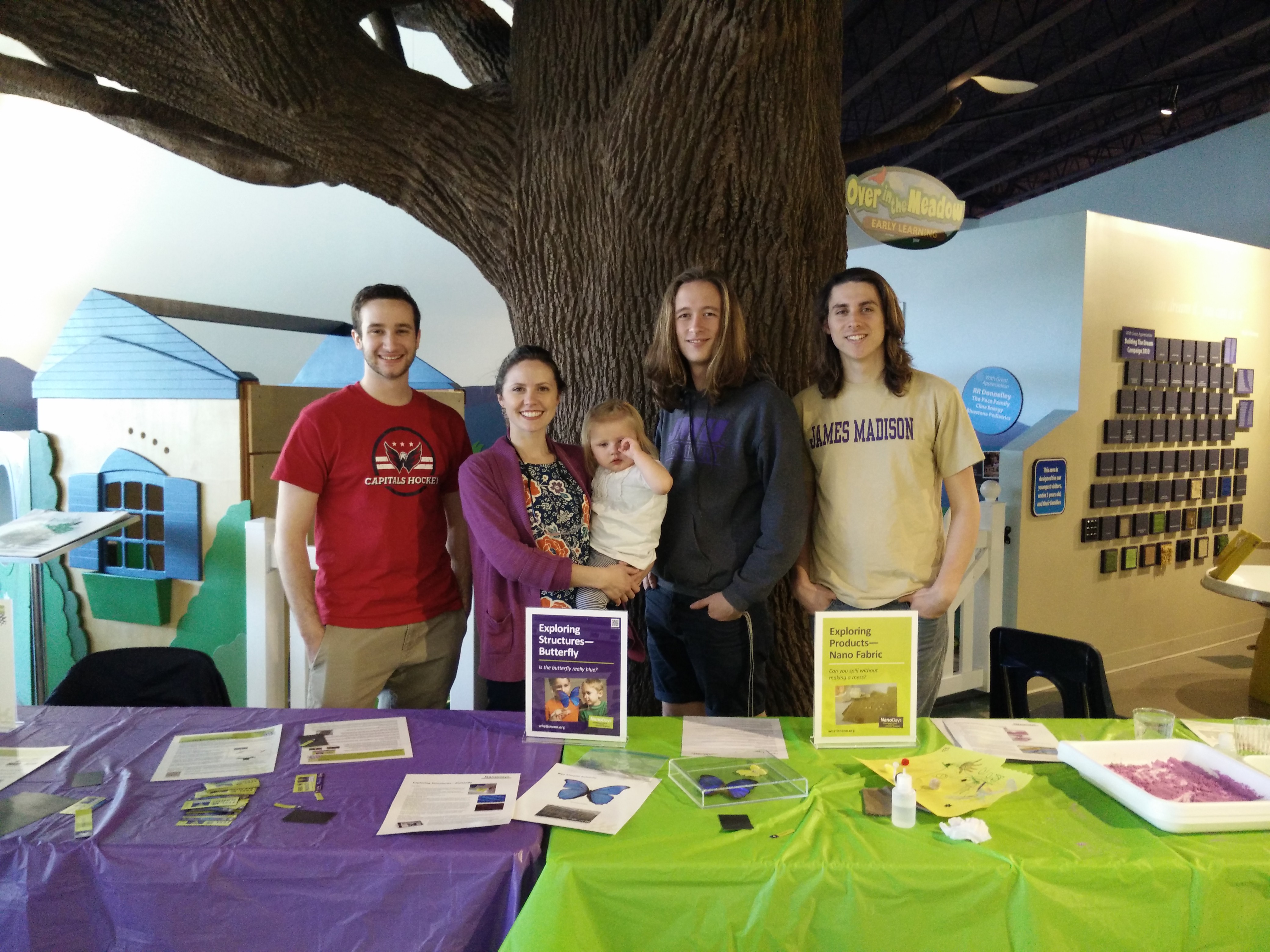 Spring 2015: Jeremy, Dr. Baber, Eli (Dr. Reisner’s group) and Nick having fun at NanoDays